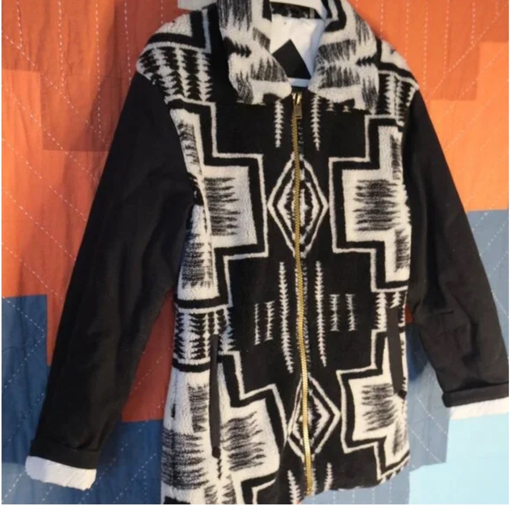 Pendleton Black and White Geometric Teddy Jacket